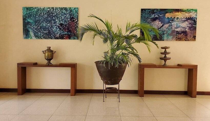 Silver Palm Spa & Resort