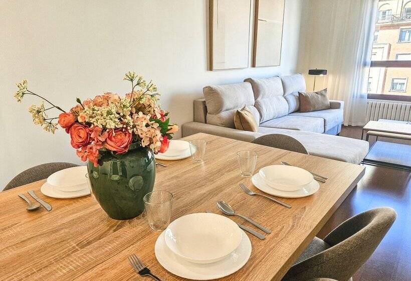 Apartamentos Zaragoza Independencia 3000