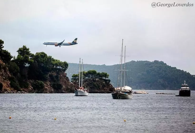 Hotelli Angeliki Beach