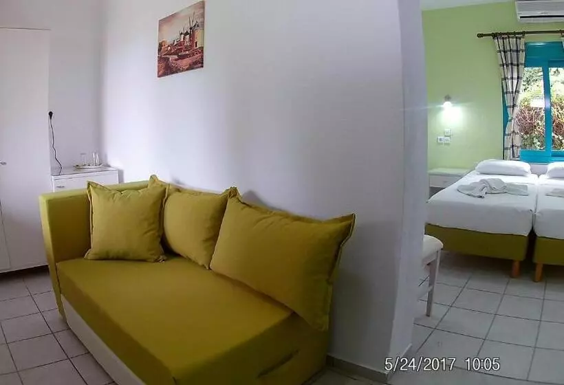 Hotelli Angeliki Beach