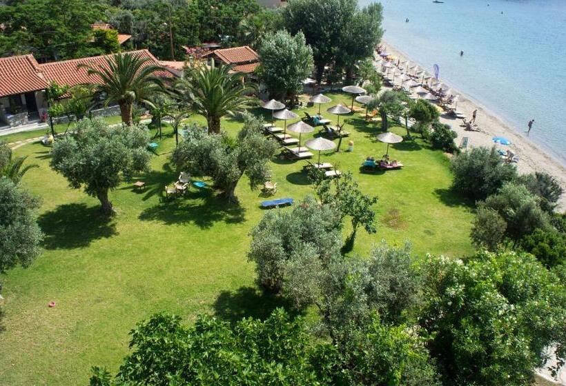 בית מלון כפרי Angeliki Beach