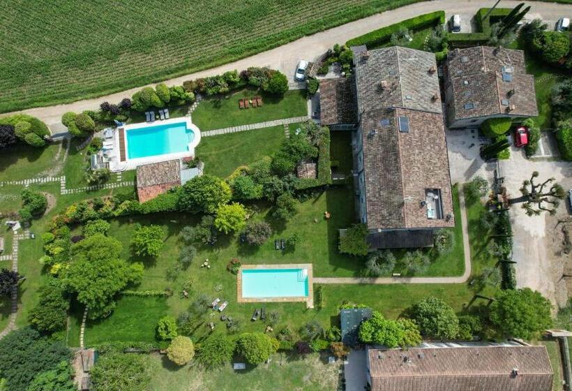 تختخواب و صبحانه Corte Vallio