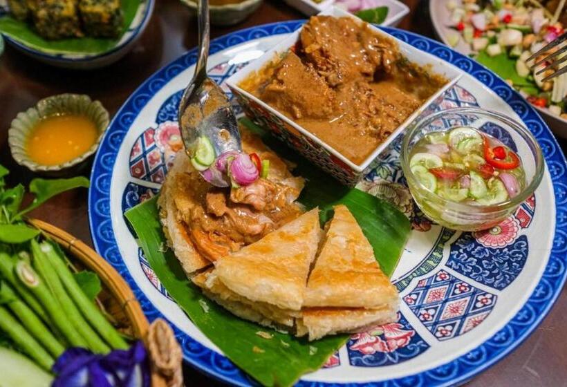 Busaya Resort & Cuisine