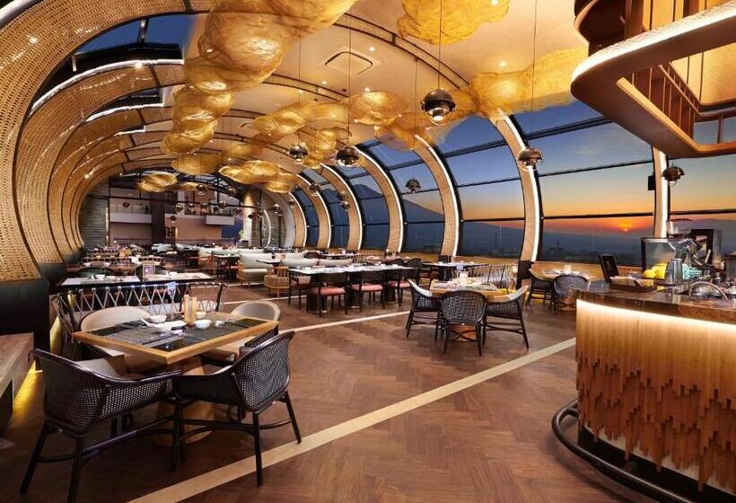 Golden Tulip Holland Resort Batu