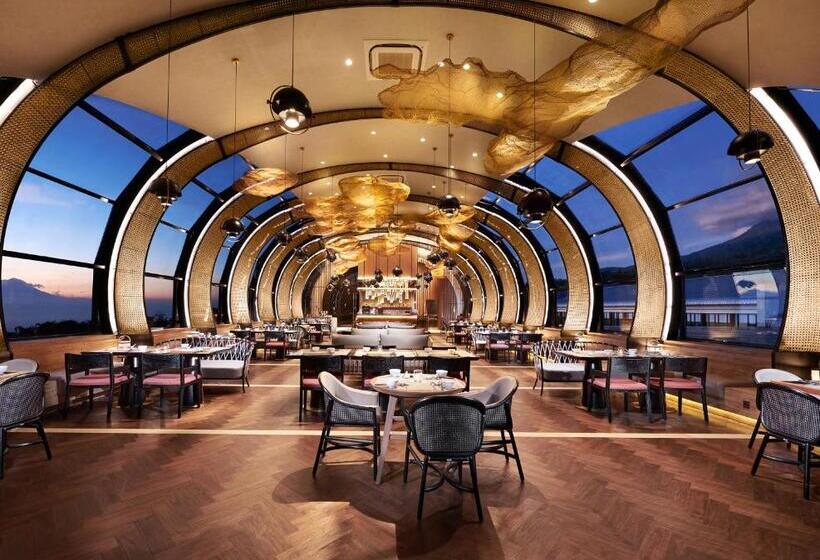 Golden Tulip Holland Resort Batu