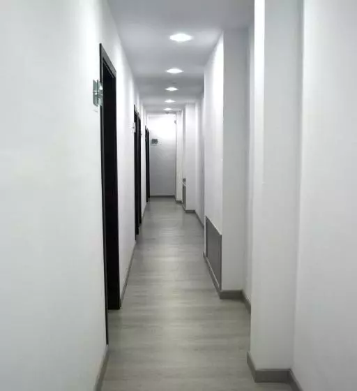 هتل Bed&breakfast 10 Girona