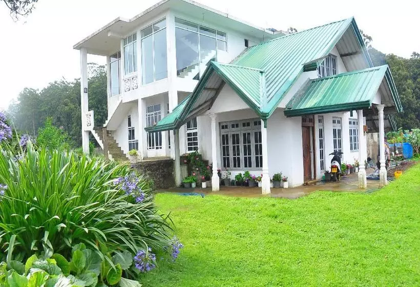 هتل Moonplains Hemaya Bungalow
