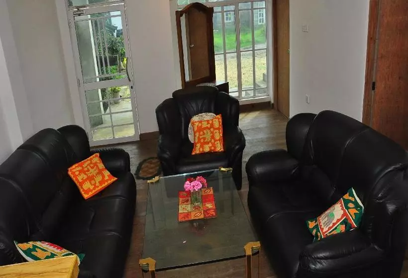 هتل Moonplains Hemaya Bungalow
