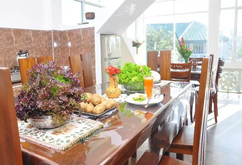 هتل Moonplains Hemaya Bungalow