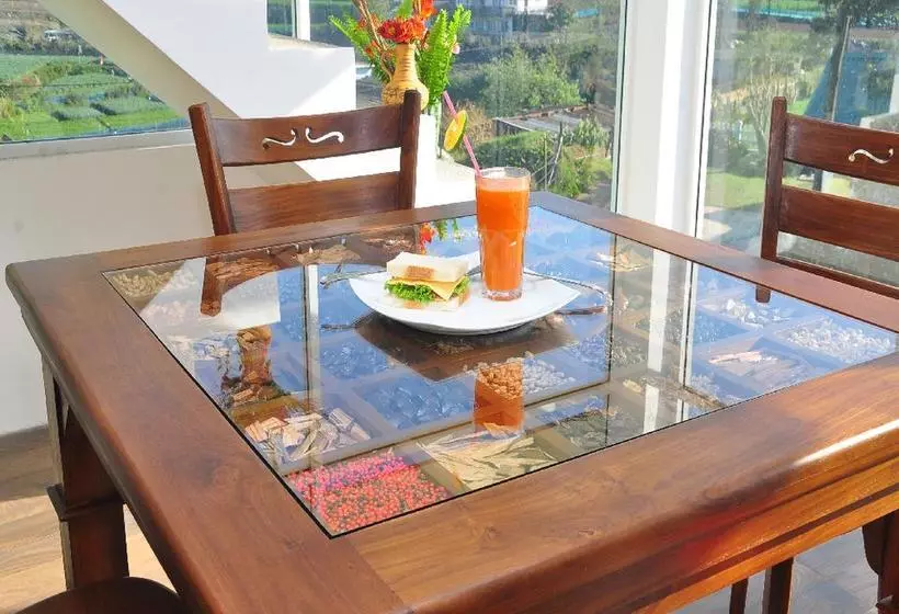 هتل Moonplains Hemaya Bungalow