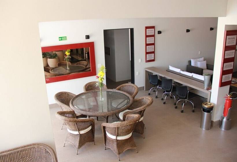 בית מלון כפרי Planaltos Palace