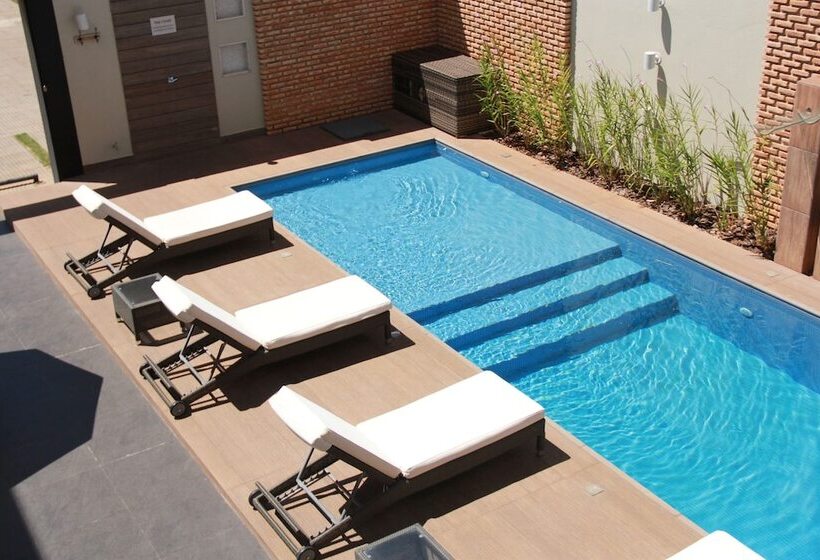 בית מלון כפרי Planaltos Palace