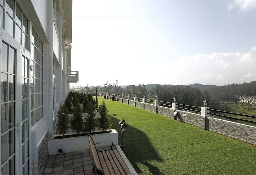 Hotell Treebo Skydale Inn & Suites With Mountain View