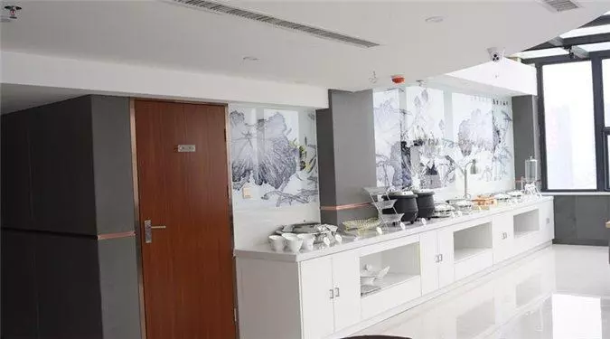 Starway Hotel Luoyang Mudan Square