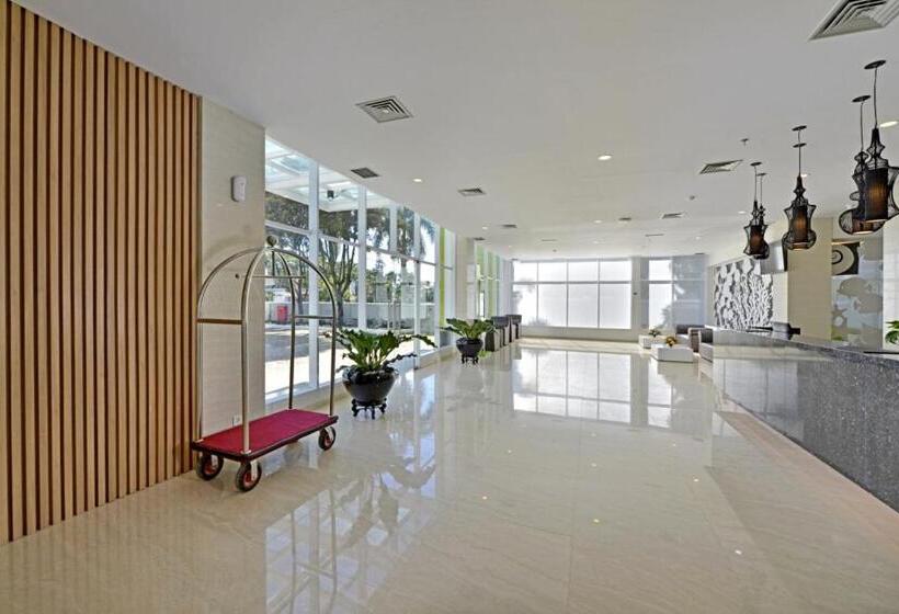 Whiz Prime Hotel Sudirman Cilacap