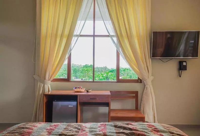 هاستل La Floresta Tarapoto Hostal