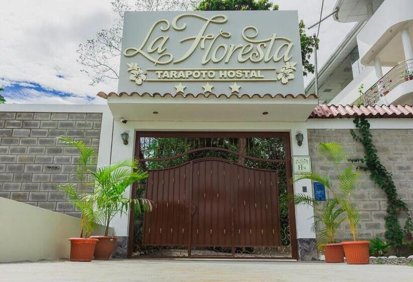 ユースホステル La Floresta Tarapoto Hostal