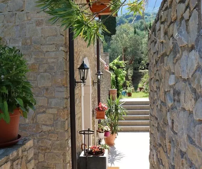 Aamiaismajoitus (B&B) La Cascata Negli Ulivi