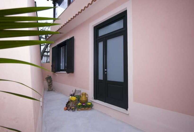 민박 La Valle Delle Ferriere