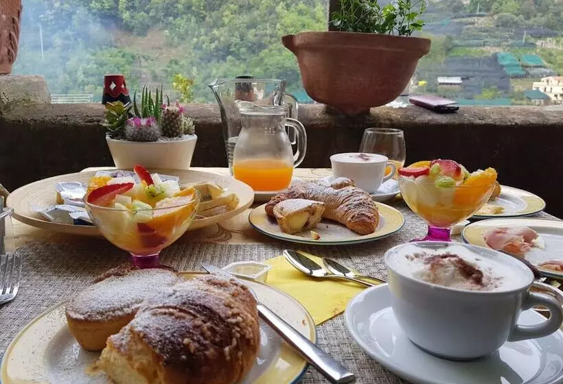تختخواب و صبحانه La Valle Delle Ferriere