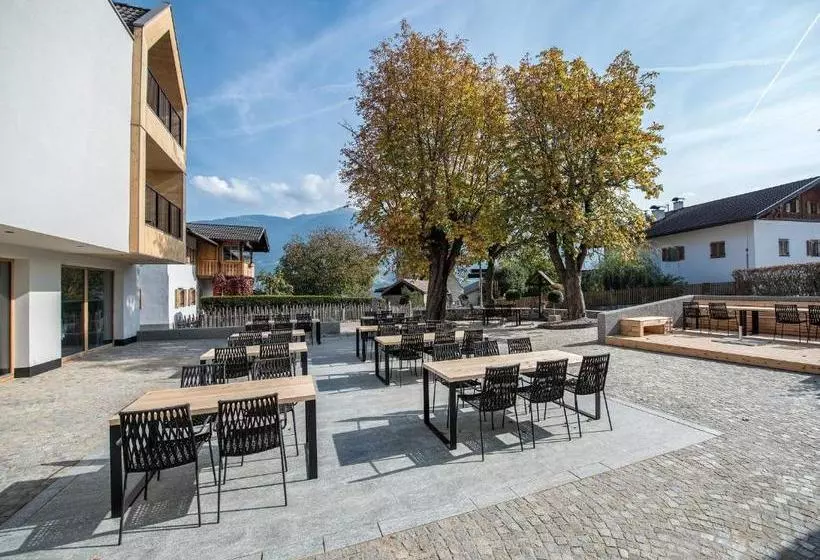 Dining & Living Alpenrose