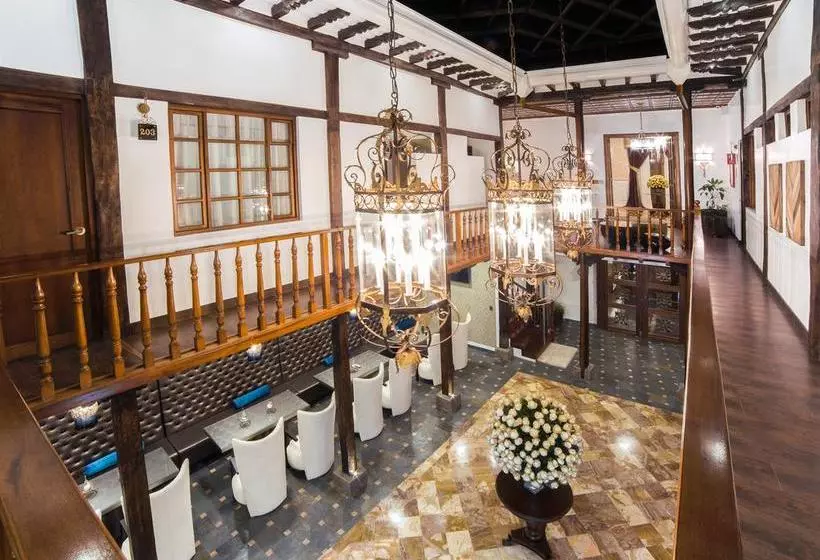Felicia Hotel & Suites