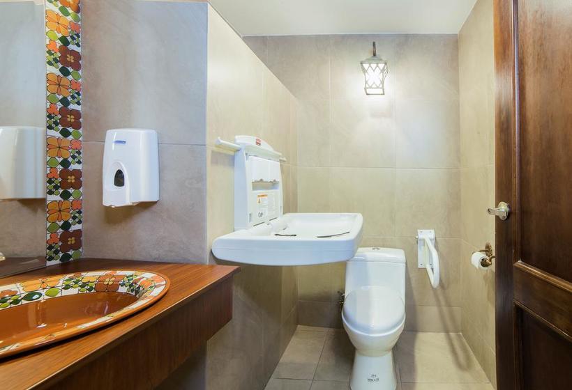 Felicia Hotel & Suites