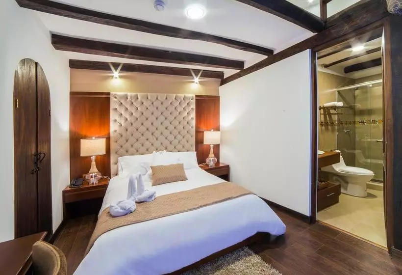 Felicia Hotel & Suites
