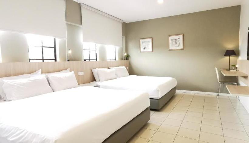 فندق Country Inn