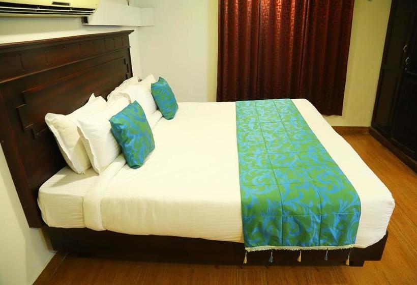 ホテル Oyo Rooms Near North Railway Station Overbridge