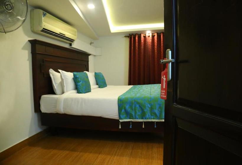 ホテル Oyo Rooms Near North Railway Station Overbridge