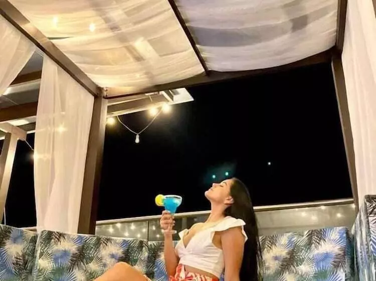 ホテル Paris