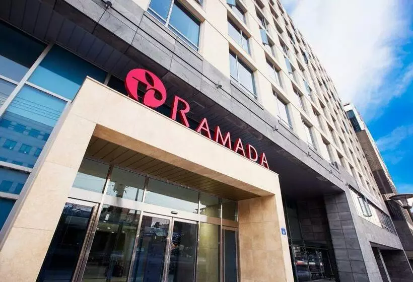 Hotelli Ramada By Wyndham Jeju City Hall