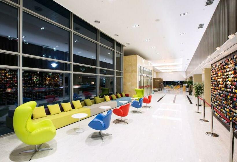 Hotel Ramada By Wyndham Jeju City Hall