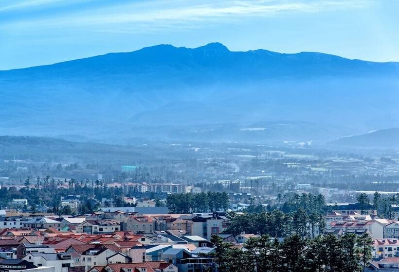 Hotel Ramada By Wyndham Jeju City Hall