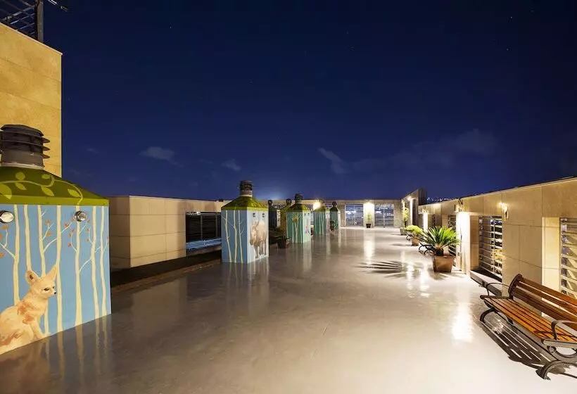 Hotelli Ramada By Wyndham Jeju City Hall
