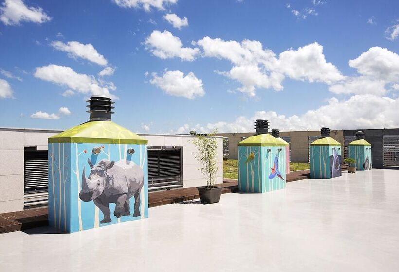 Hotel Ramada By Wyndham Jeju City Hall