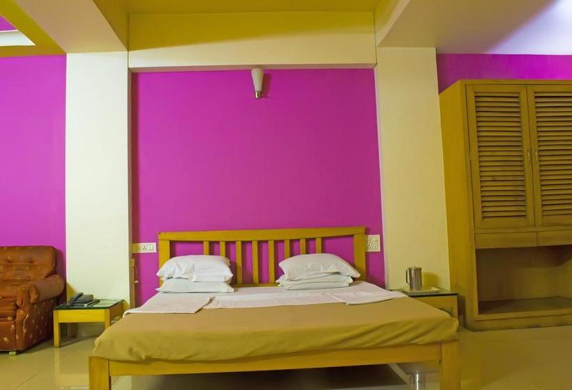 Отель Sai Prasad