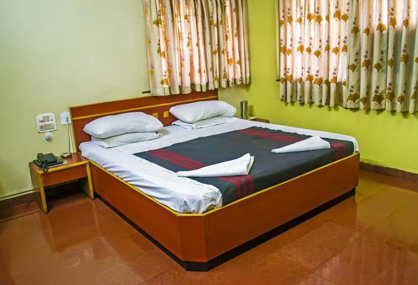 Отель Sai Prasad