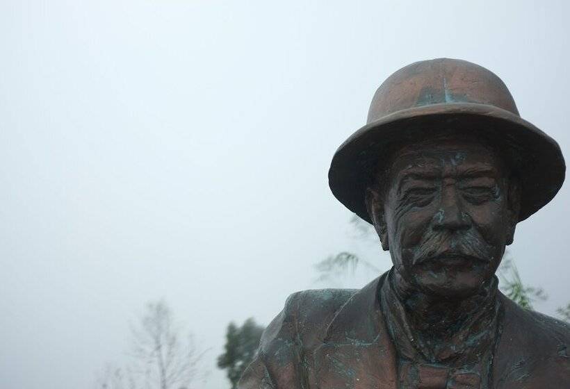 فندق Southern View Holiday Resort