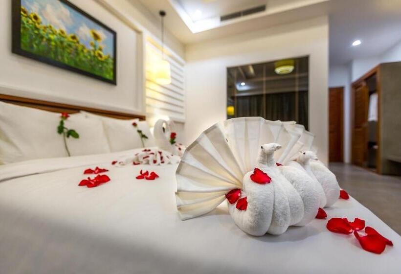 Отель The Tito Suite Residence