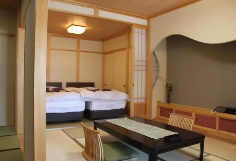 Ryokan Hanaichi