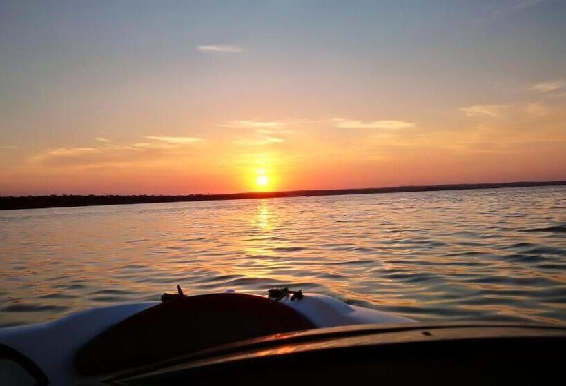 هاستل Max Mamaia Nord