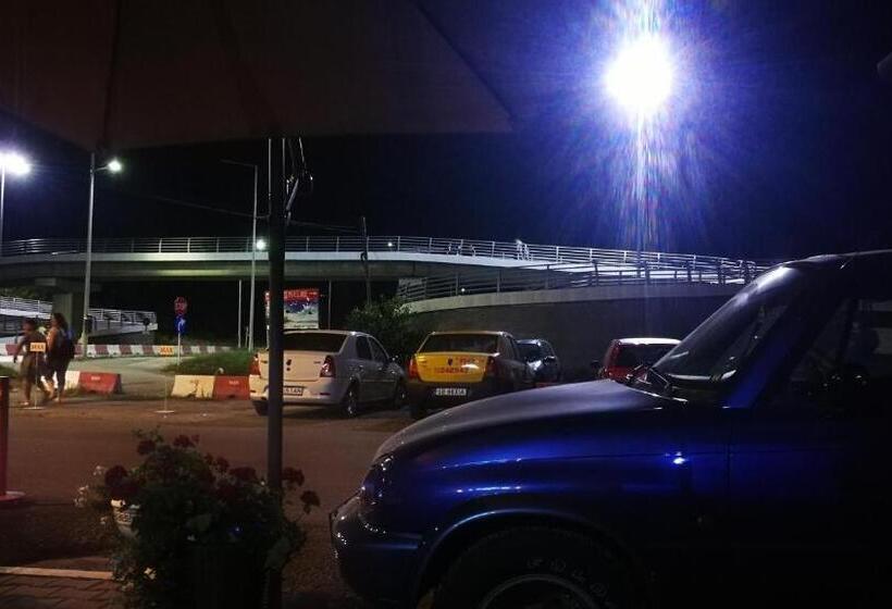 هاستل Max Mamaia Nord