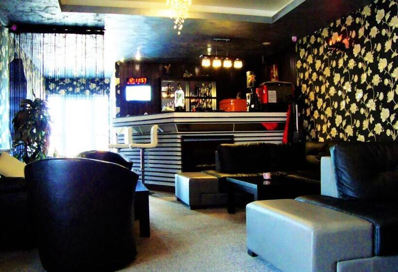 هاستل Max Mamaia Nord