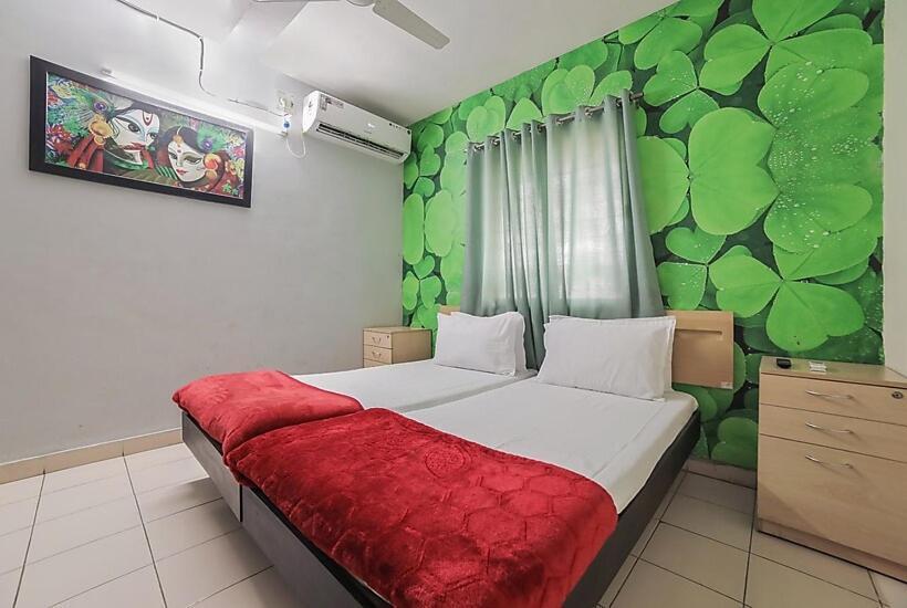 تختخواب و صبحانه Kk Residency