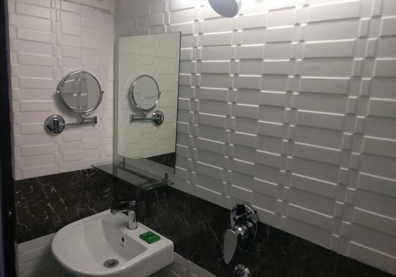 تختخواب و صبحانه Kk Residency