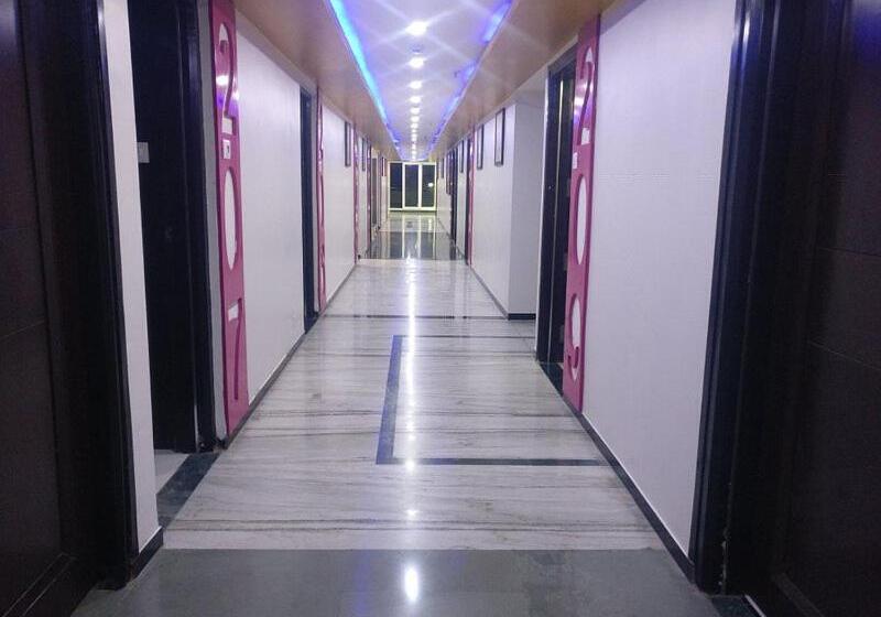 تختخواب و صبحانه Kk Residency