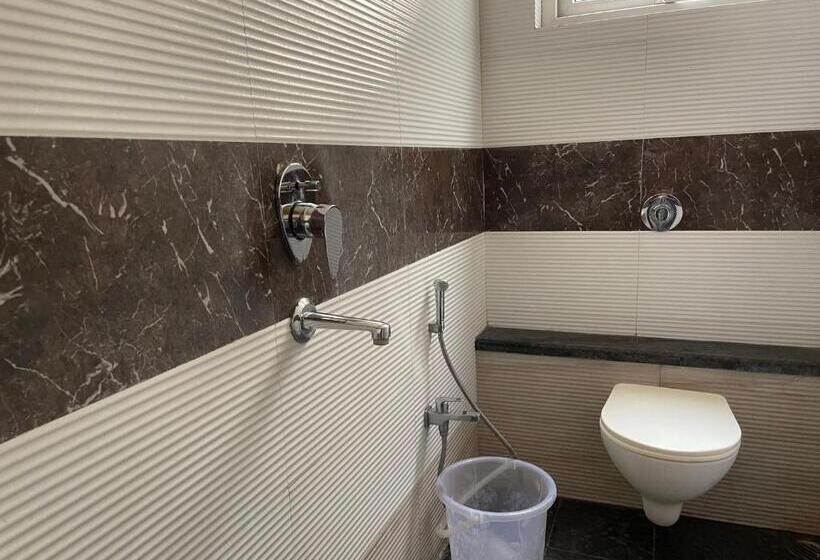 تختخواب و صبحانه Kk Residency