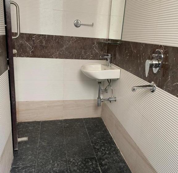 تختخواب و صبحانه Kk Residency